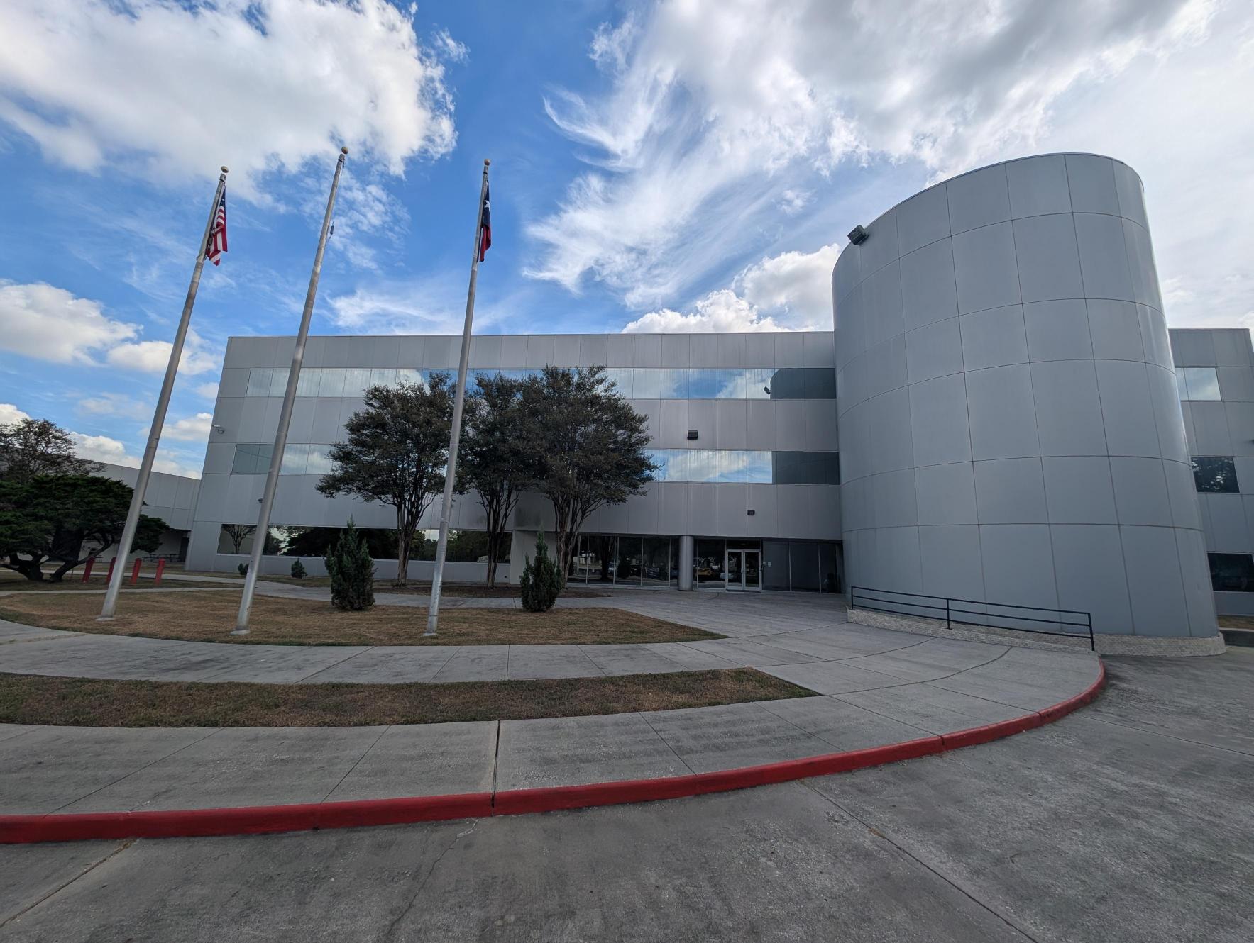 yinlun dti front office